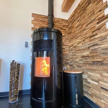 Avec Jacuzzi Proche De La Et Du Centre Barbâtre