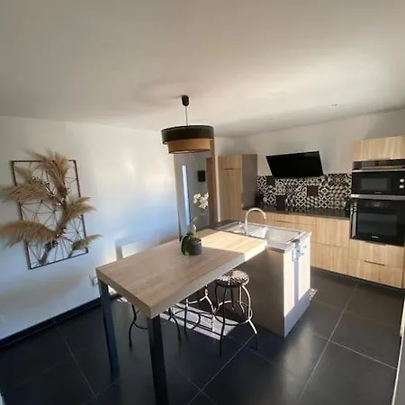 Avec Jacuzzi Proche De La Et Du Centre