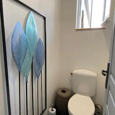 Avec Jacuzzi Proche De La Et Du Centre וילה