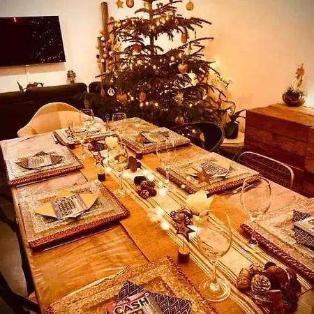 Avec Jacuzzi Proche De La Et Du Centre Barbâtre