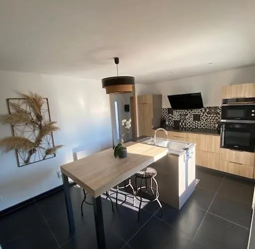 Avec Jacuzzi Proche De La Et Du Centre