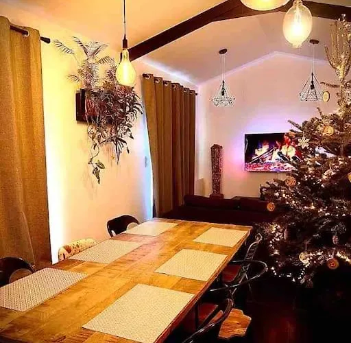 Avec Jacuzzi Proche De La Et Du Centre *