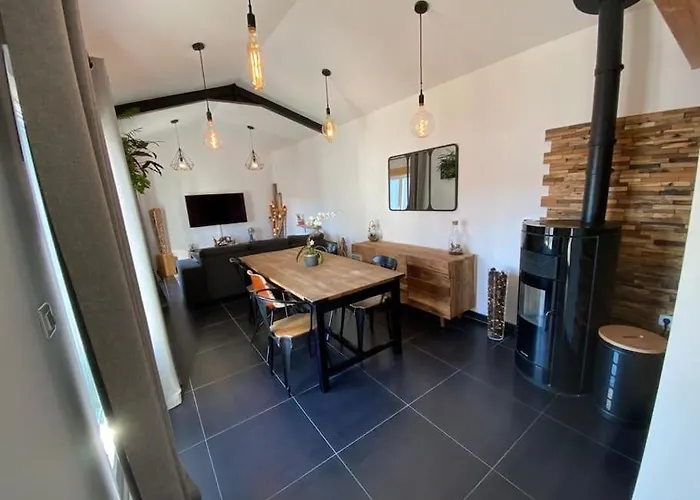 Villa Avec Jacuzzi Proche De La Et Du Centre Barbâtre